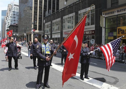 Türkler New York'ta yürüdü 8