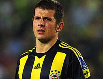 Fenerbahçe Emre Belözoğlu'nu transfer etti