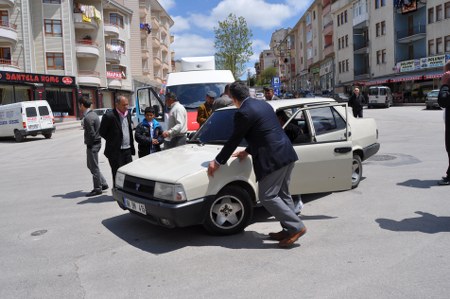 CHP Seçim aracı kaza yaptı 10