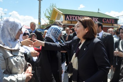 Tülay Selamoğlu, seçim bürosu açılışı yaptı 34