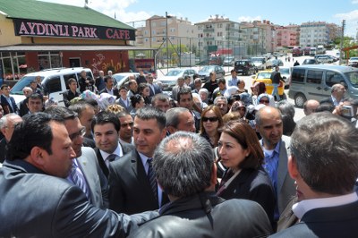 Tülay Selamoğlu, seçim bürosu açılışı yaptı 37