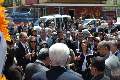Tülay Selamoğlu, seçim bürosu açılışı yaptı 41