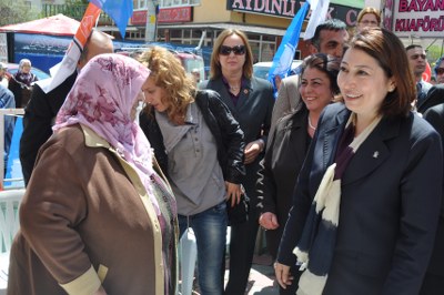 Tülay Selamoğlu, seçim bürosu açılışı yaptı 54