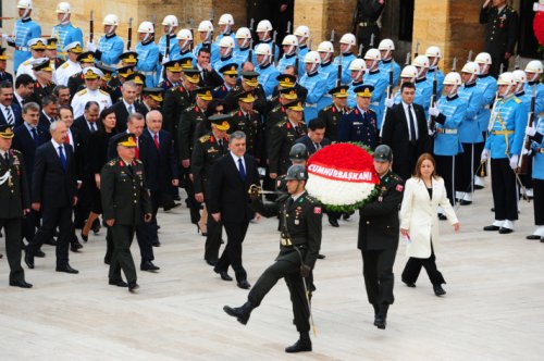 Liderler Bayram'da da gergin 3