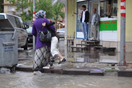 Dolu ve yağmur hayatı felç etti 12