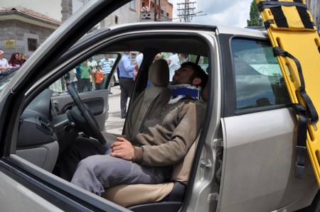 Hüseyin Çakmak trafik kazası geçirdi 3