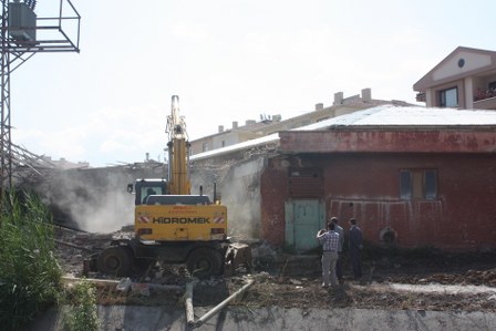 Avni Cihangir İş Hanı Yıkılıyor 3