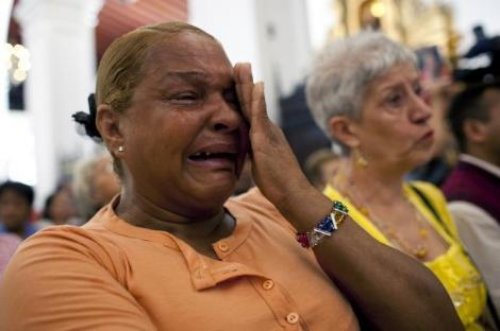 Venezüellalılar Chavez'e ağladı 3