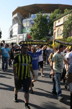 Fenerbahçe taraftarından Aziz Başkan'a tam destek 5