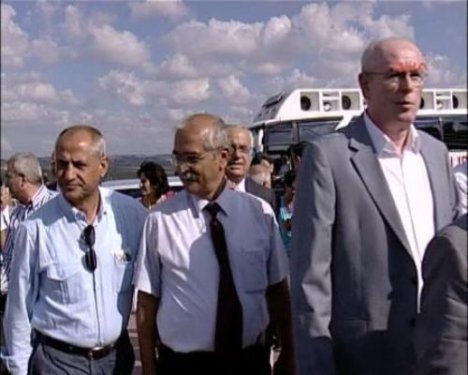 CHP'li vekiller Silivri'ye çıkarma yaptı 3