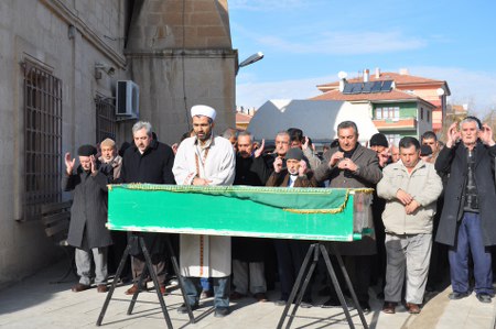 Kasım Coşkun'un kayınbabası toğrağa verildi 3