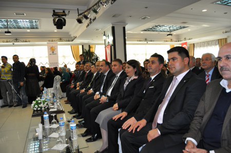 Ak Parti Gölbaşı ilçe Başkanı Osman Karaaslan oldu. 16
