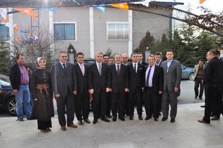 Ak Parti Gölbaşı ilçe Başkanı Osman Karaaslan oldu. 24