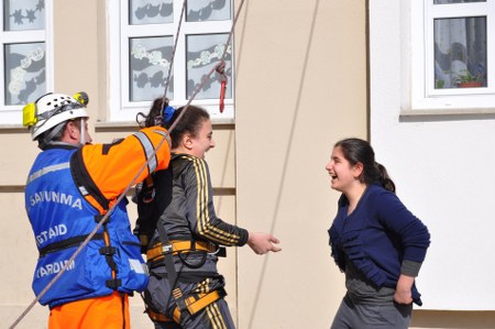 Öğrenciler bu tatbikatı çok sevdi 17