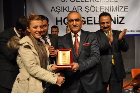 Gölbaşı'nda aşıklar atıştı 38