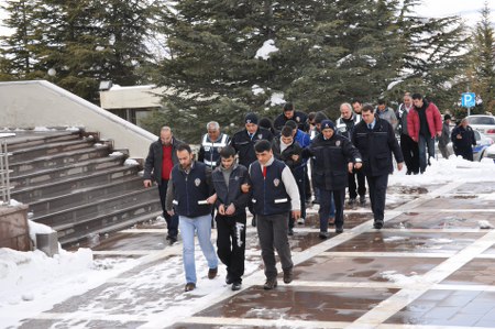 Hırsızlık çetesine büyük darbe 12