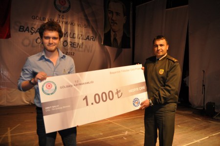 Başarının yıldızları ödüllendirildi 13