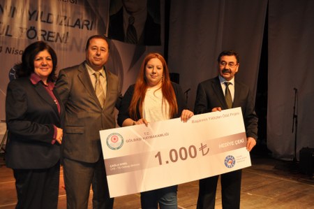Başarının yıldızları ödüllendirildi 16