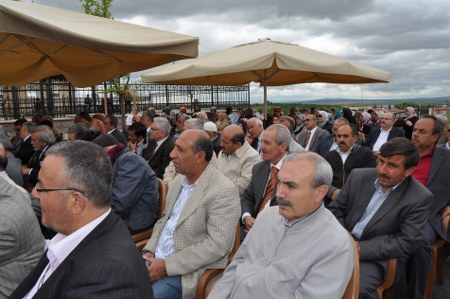 Yunus Emre Camii Çiçek'in katılımıyla açıldı 31