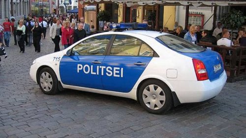 Dünya'dan polis araçları 30