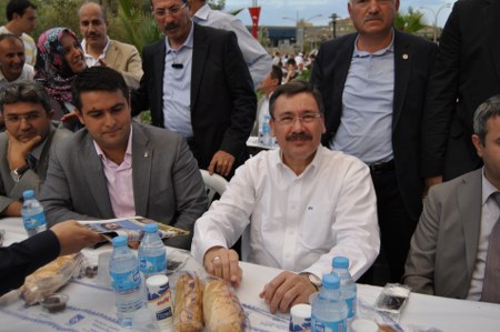 Gökçek'ten gövde gösterisi 40