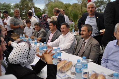 Gökçek'ten gövde gösterisi 46