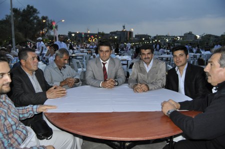 Sırılsıklam iftar 25