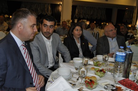 Ak Parti'den muhteşem iftar 28