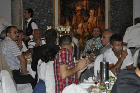 Ak Parti'den muhteşem iftar 30