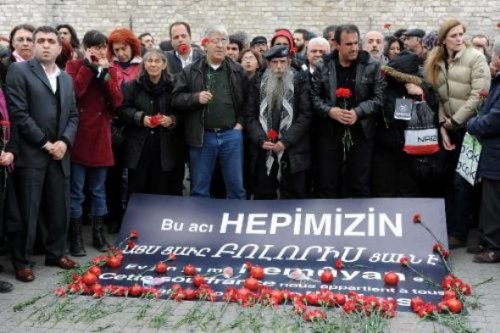 Taksim'deki anma töreninde gerginlik