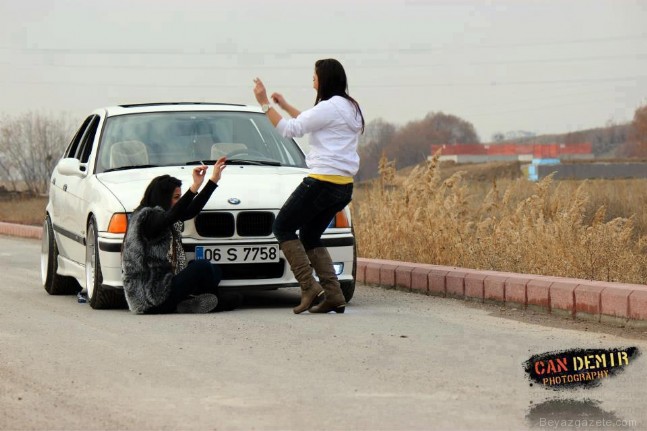 BMW'Cİ ÇILGIN KIZLAR 7