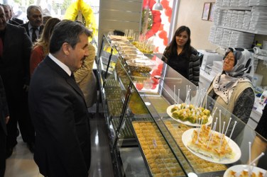 İzol Baklava ve Börek Evi Açıldı 11