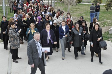 AK Partili Kadınların Mogan Çıkarması