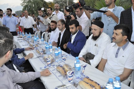 Gökçek, Gölbaşı'nda halk iftarında 21