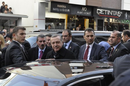 Başbakan Erdoğan Gölbaşı Ak Parti Teşkilatını ziyaret etti 39