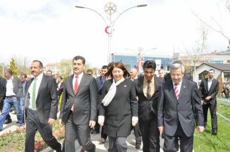 Duruay dualarla göreve başladı 16