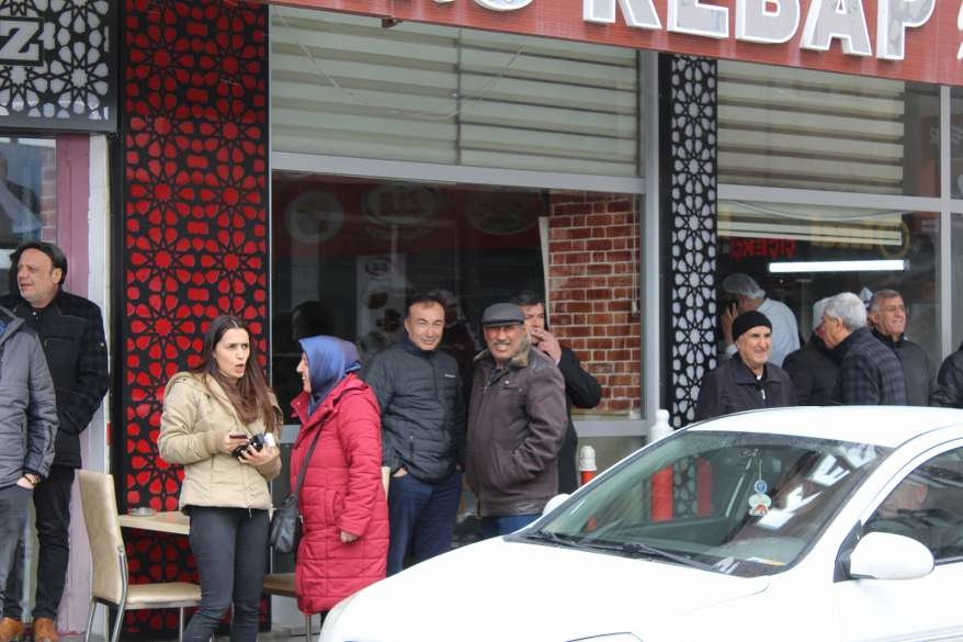 Hacı Karagöz'den miting gibi SKM açılışı 10