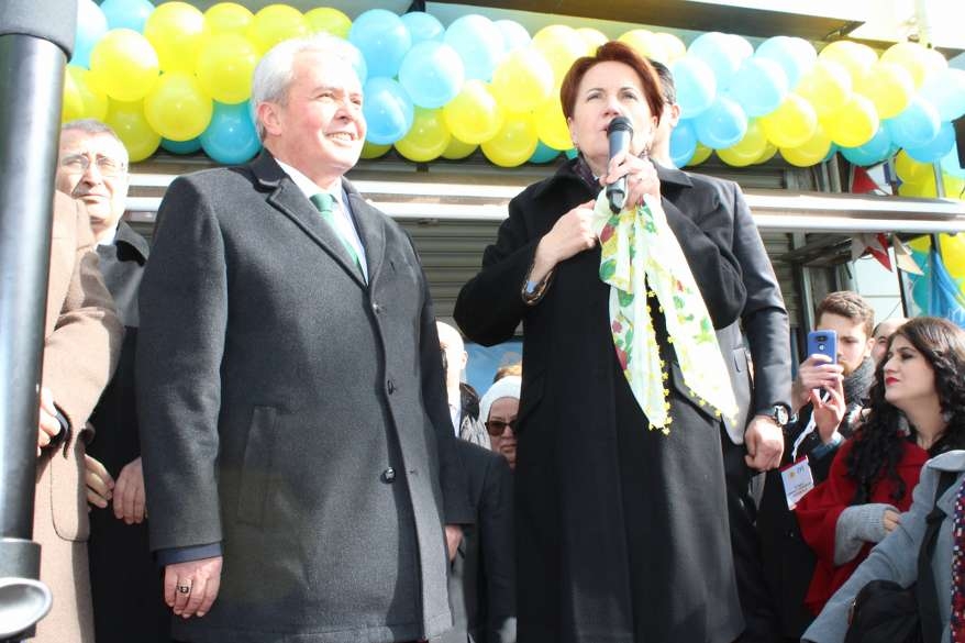 Hacı Karagöz'den miting gibi SKM açılışı 116