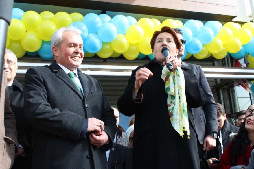 Hacı Karagöz'den miting gibi SKM açılışı 118