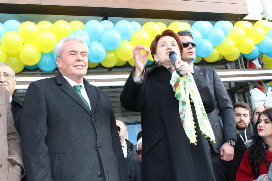 Hacı Karagöz'den miting gibi SKM açılışı 124