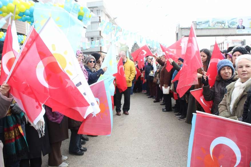 Hacı Karagöz'den miting gibi SKM açılışı 32