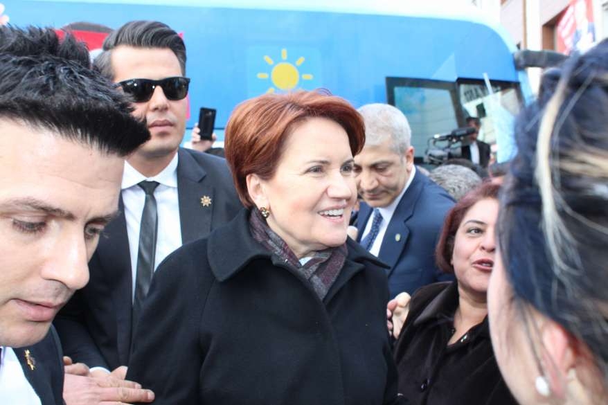 Hacı Karagöz'den miting gibi SKM açılışı 45