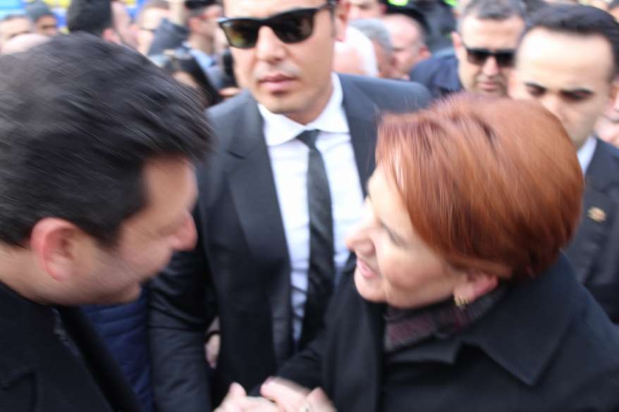 Hacı Karagöz'den miting gibi SKM açılışı 51