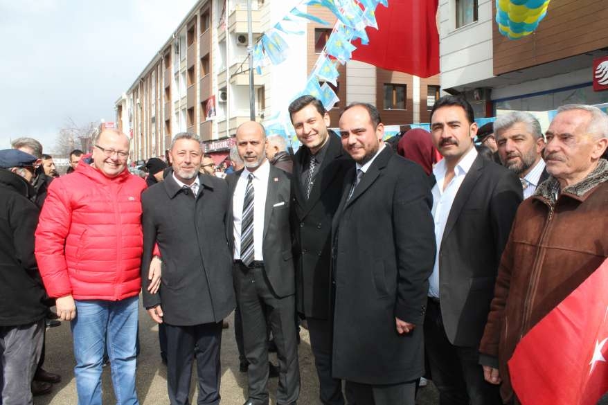 Hacı Karagöz'den miting gibi SKM açılışı 56