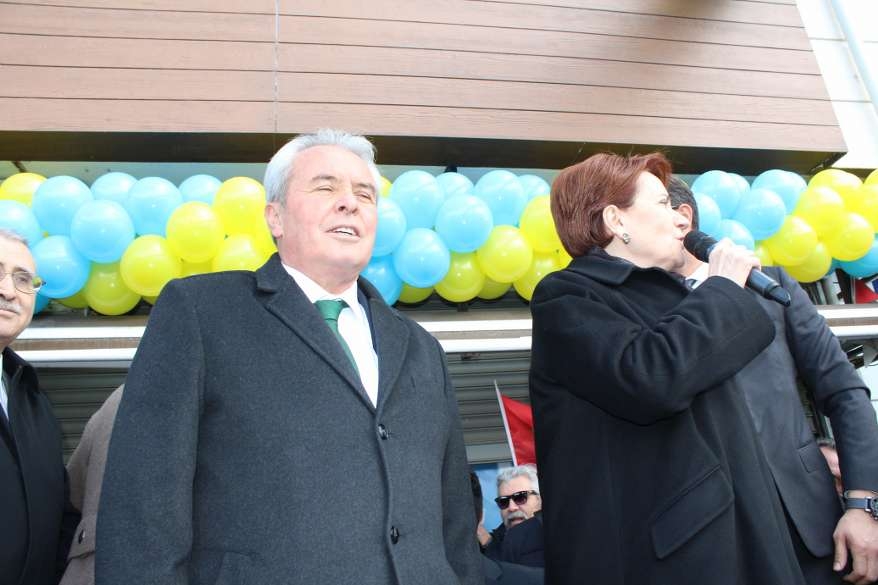 Hacı Karagöz'den miting gibi SKM açılışı 58