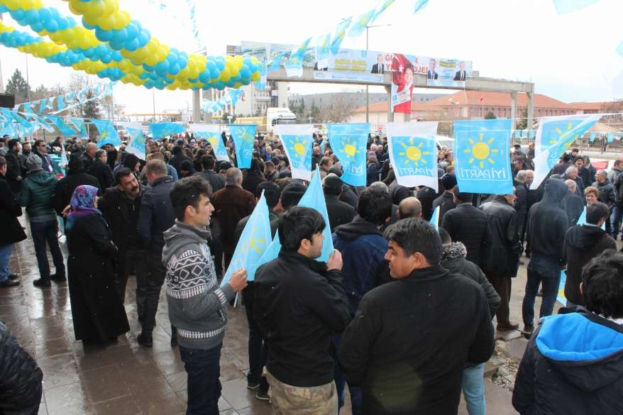 Hacı Karagöz'den miting gibi SKM açılışı 6