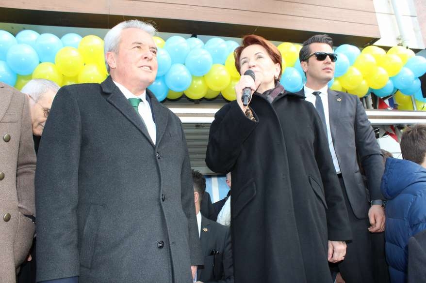 Hacı Karagöz'den miting gibi SKM açılışı 61