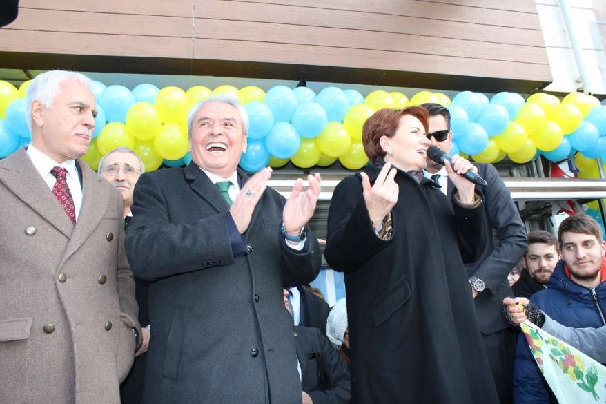 Hacı Karagöz'den miting gibi SKM açılışı 64