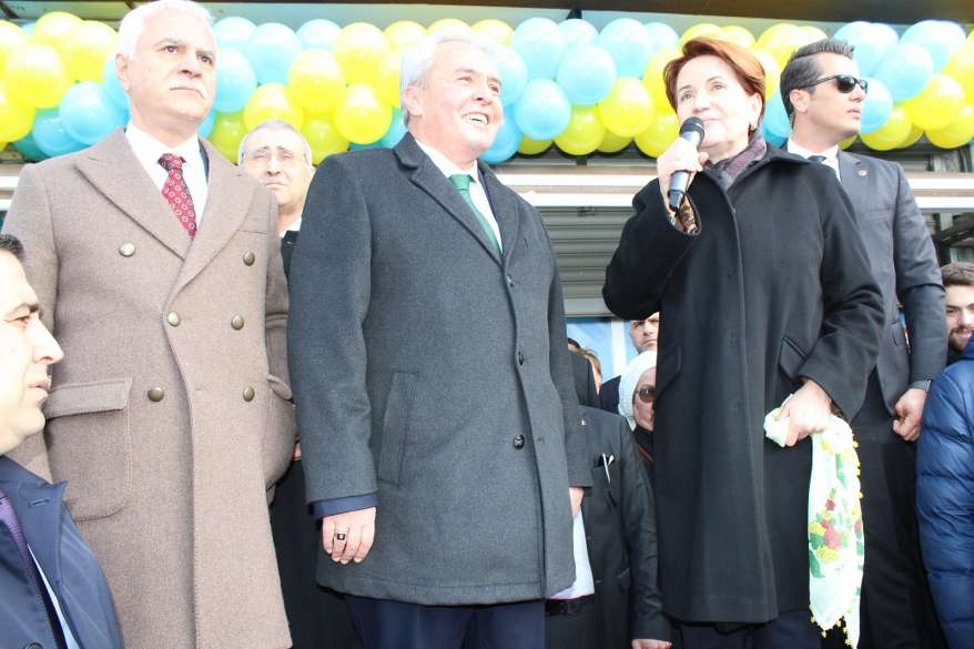 Hacı Karagöz'den miting gibi SKM açılışı 67