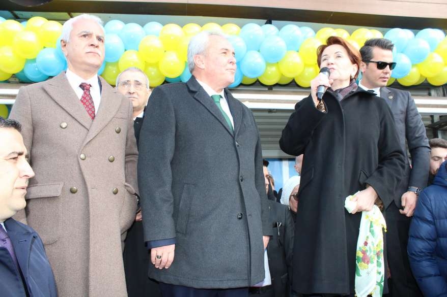 Hacı Karagöz'den miting gibi SKM açılışı 68